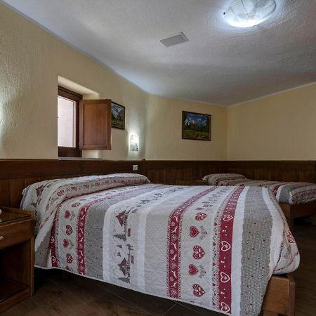 Hotel Cecchin Aosta Ngoại thất bức ảnh