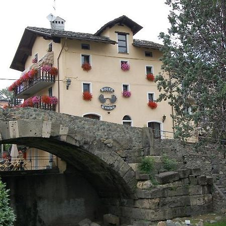 Hotel Cecchin Aosta Ngoại thất bức ảnh
