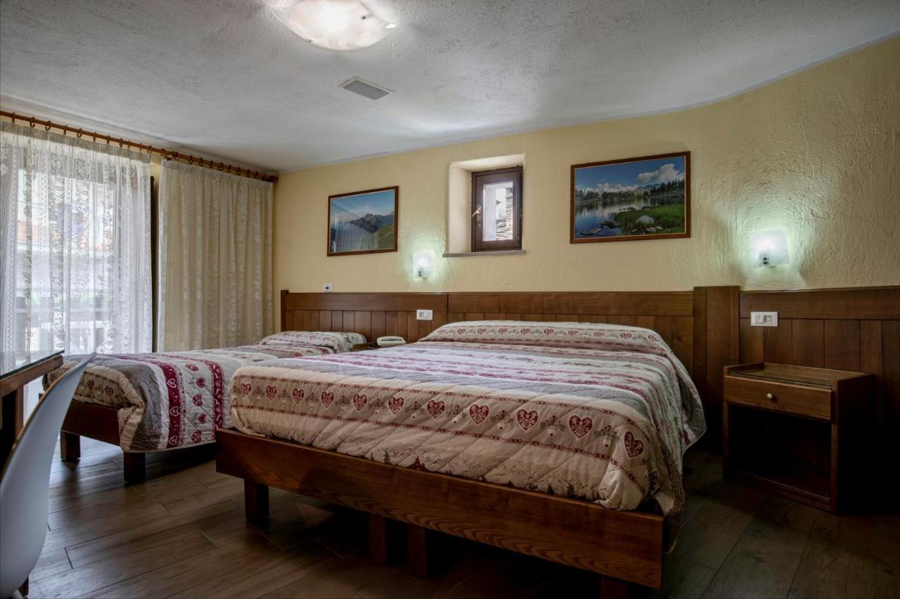 Hotel Cecchin Aosta Ngoại thất bức ảnh