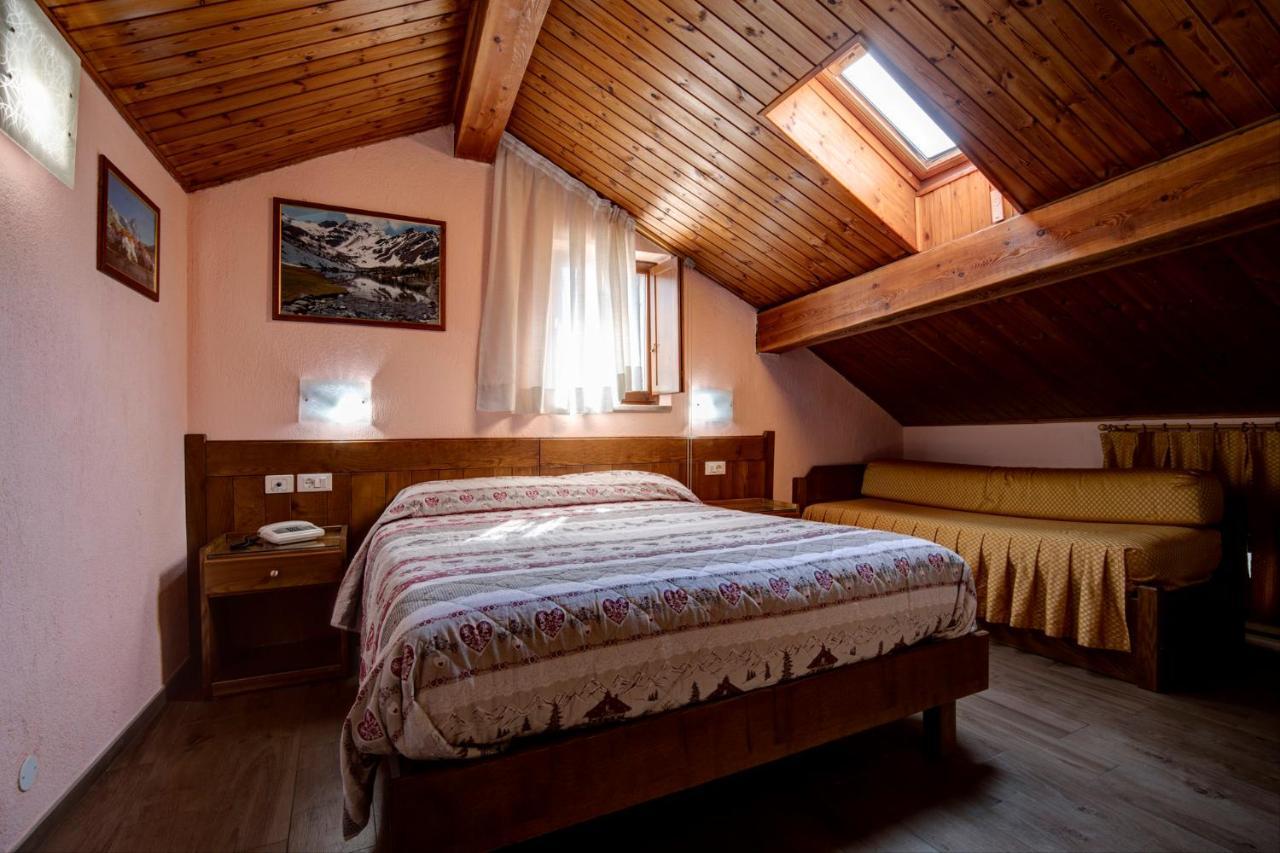 Hotel Cecchin Aosta Ngoại thất bức ảnh
