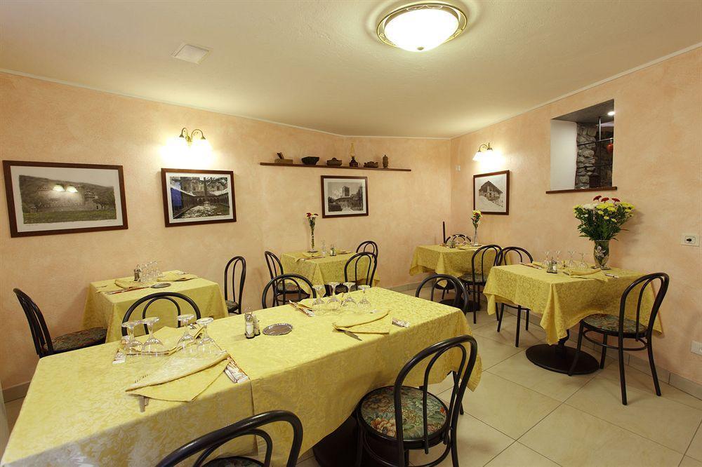 Hotel Cecchin Aosta Ngoại thất bức ảnh
