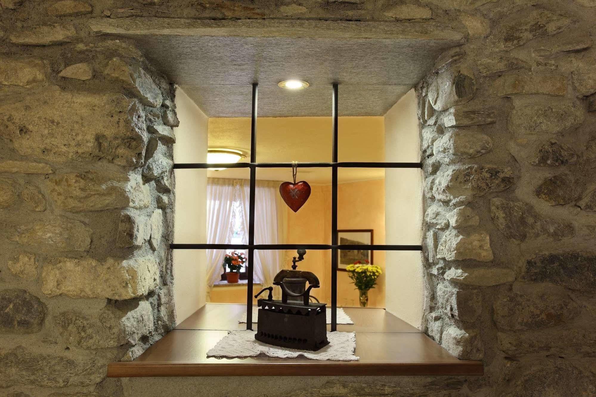Hotel Cecchin Aosta Ngoại thất bức ảnh