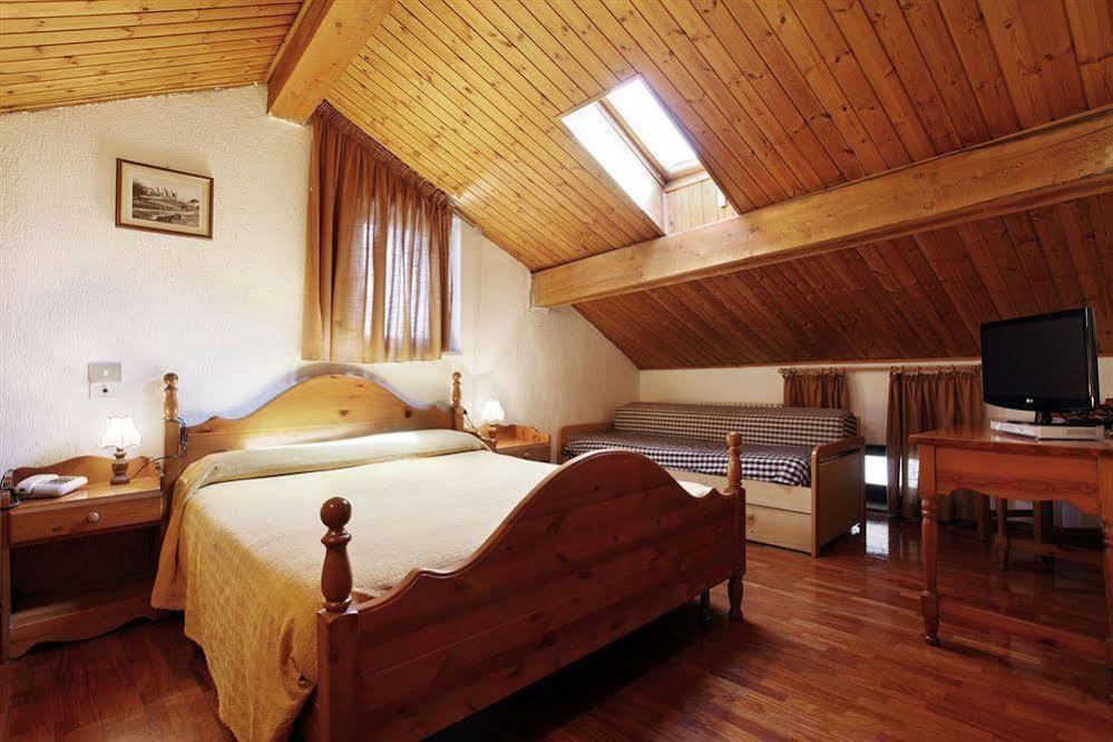 Hotel Cecchin Aosta Ngoại thất bức ảnh